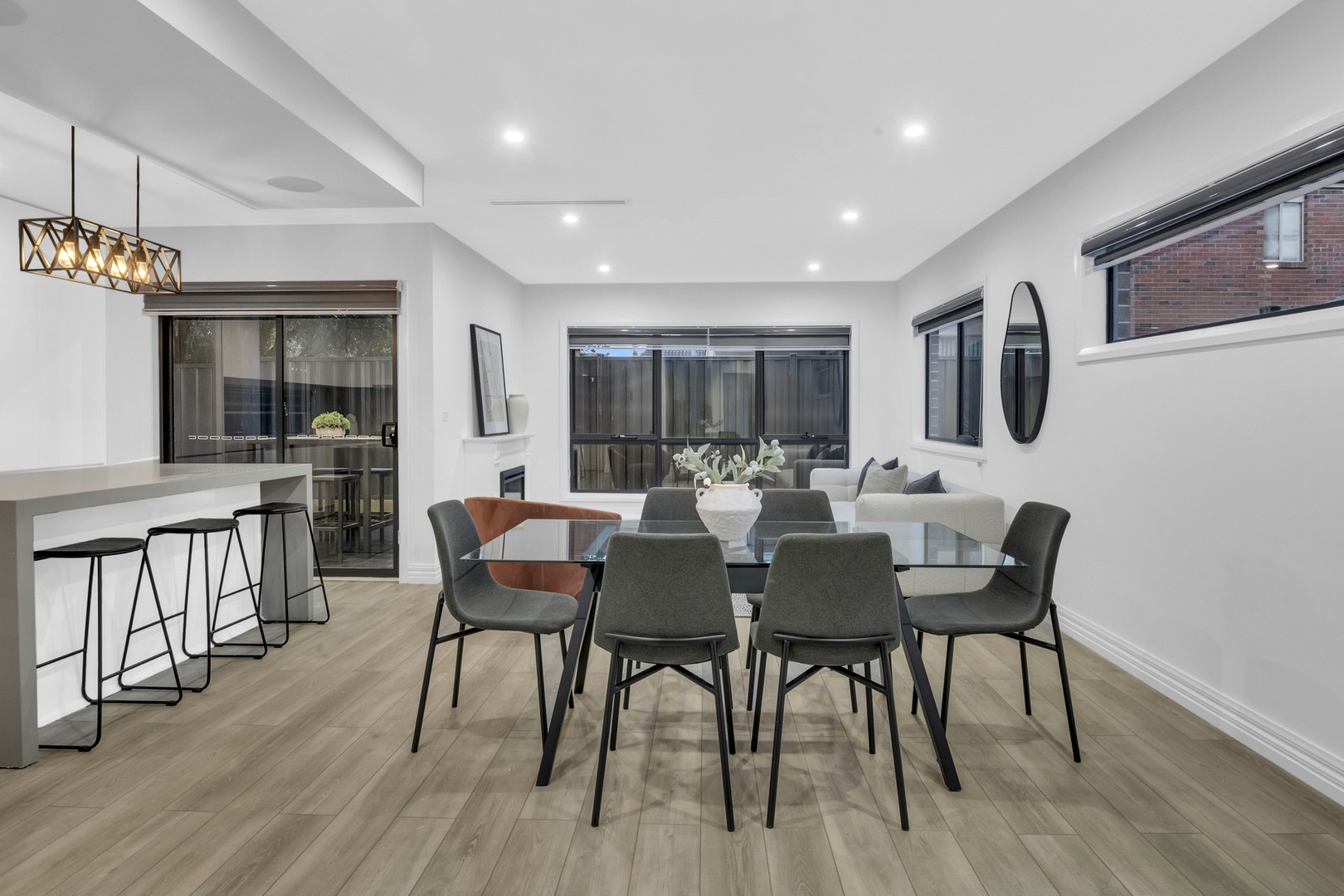 129A Hothlyn Drive, Craigieburn, VIC 3064, Craigieburn - Thumbnail 4