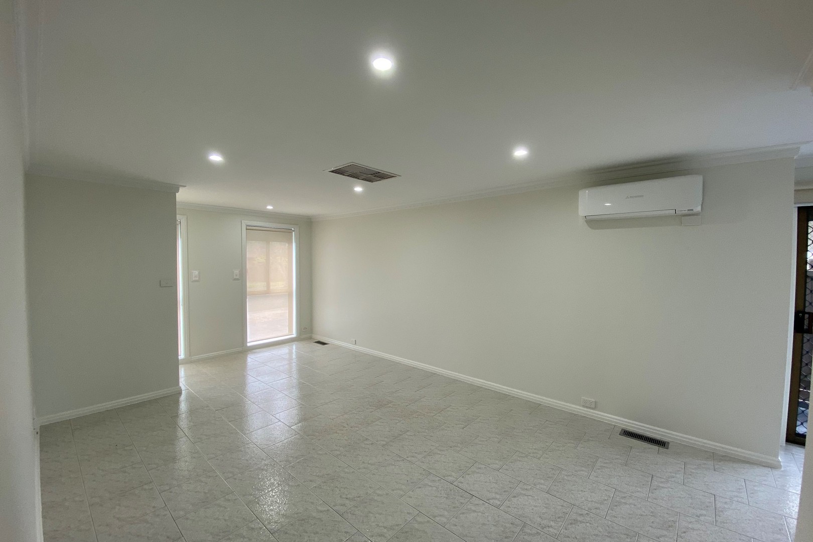 12A Claremont Crescent, Reservoir, VIC 3073, Reservoir - Thumbnail 4
