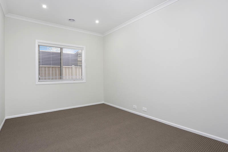 12A La Coruna Gardens, Point Cook, VIC 3030, Point Cook - Thumbnail 7