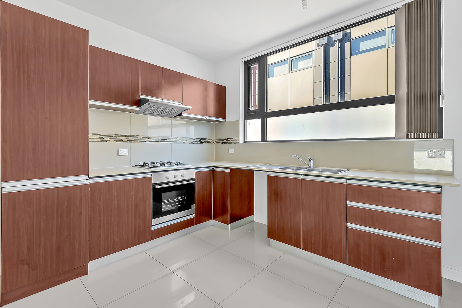 13/1 Brunswick Crescent, Craigieburn, VIC 3064 - Thumbnail 1 - 03/11/2021