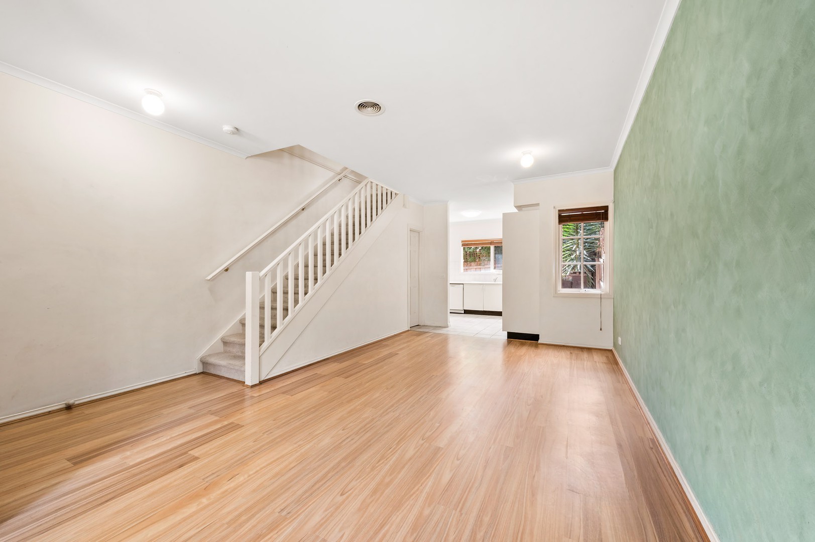 13/207-209 Reynolds Road, Doncaster East, VIC 3109 - Thumbnail 2 - 01/05/2026
