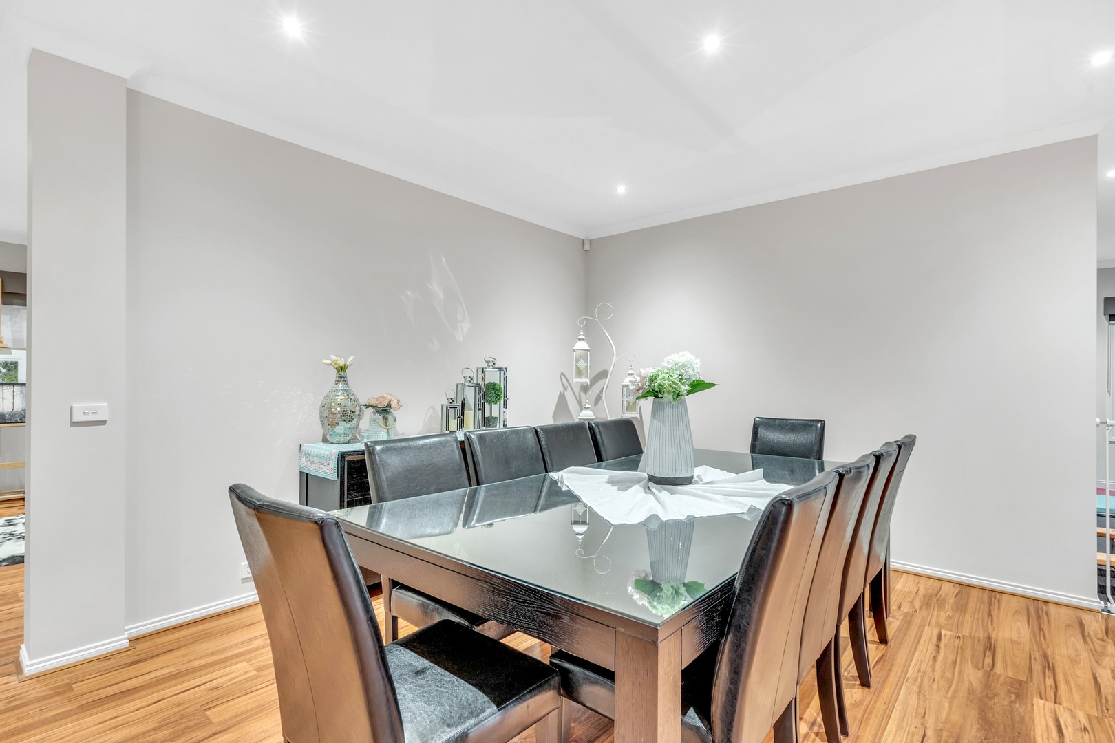 13 Acland Street, Craigieburn, VIC 3064, Craigieburn - Thumbnail 3