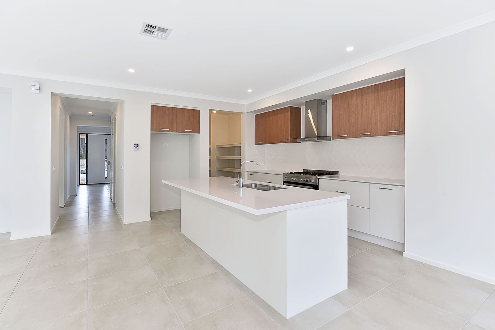 13 Alto Crescent, Greenvale, VIC 3059, Greenvale - Thumbnail 3