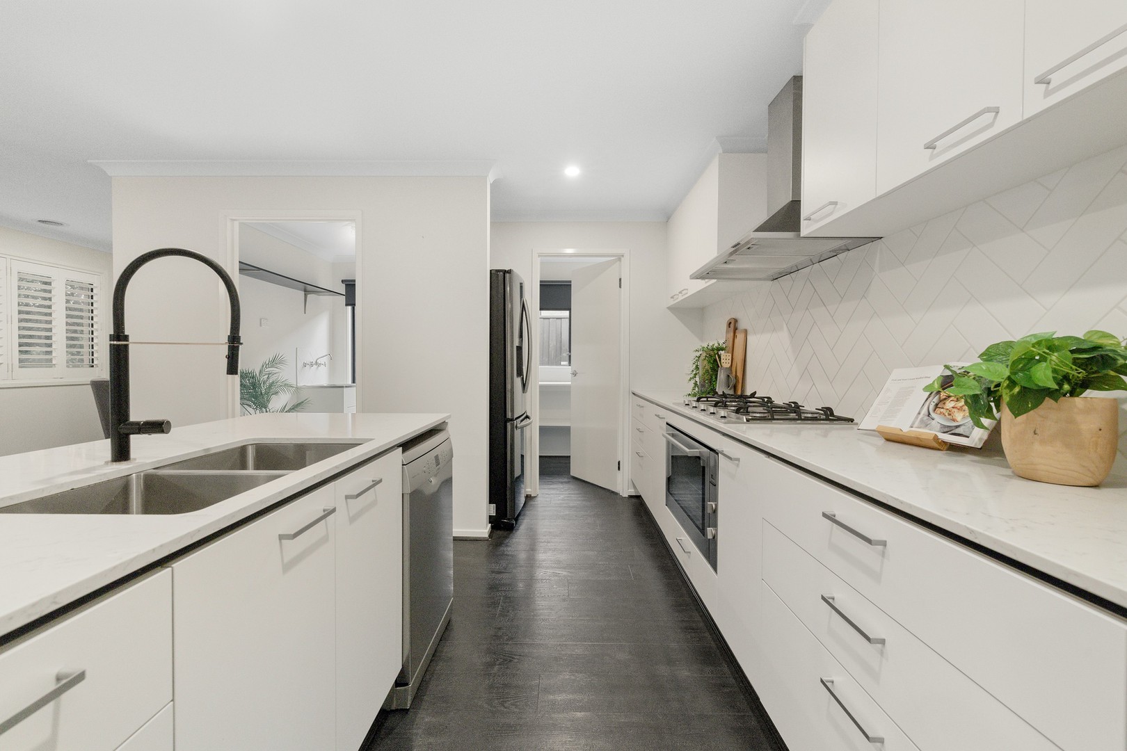13 Ambassador Crescent, Point Cook, VIC 3030, Point Cook - Thumbnail 3