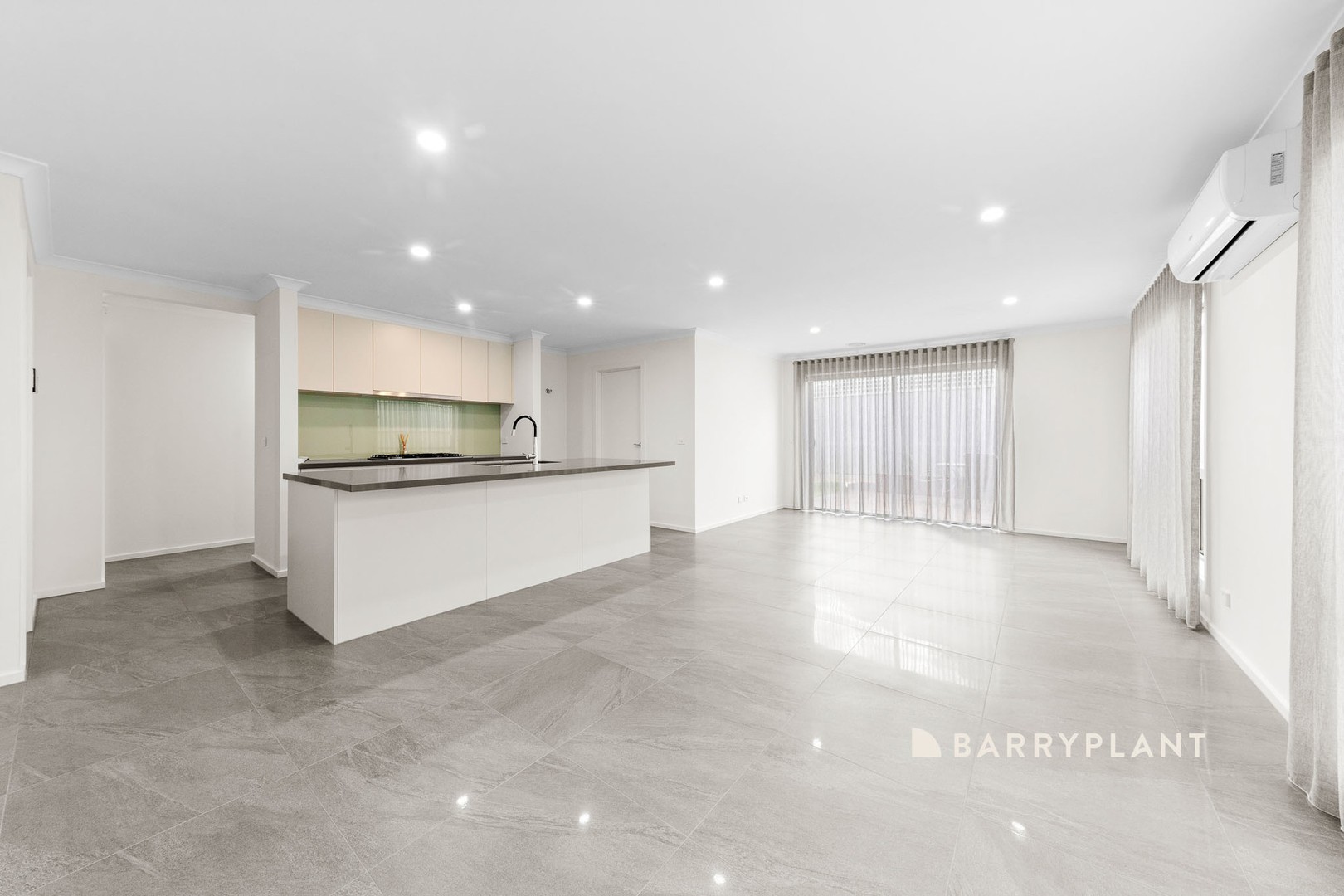 13 Antra Street, Clyde North, VIC 3978, Clyde North - Thumbnail 4
