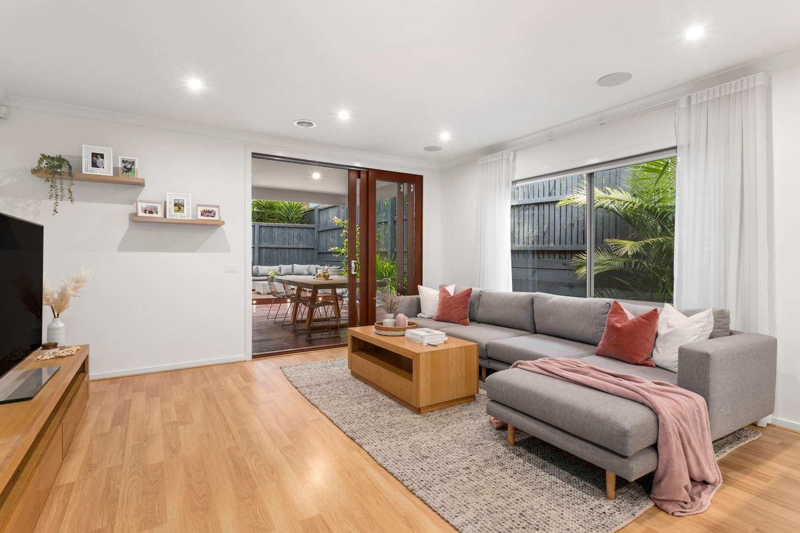 13 Ashgrove CrescentMernda, VIC 3754  - Leased, Mernda - Thumbnail 2