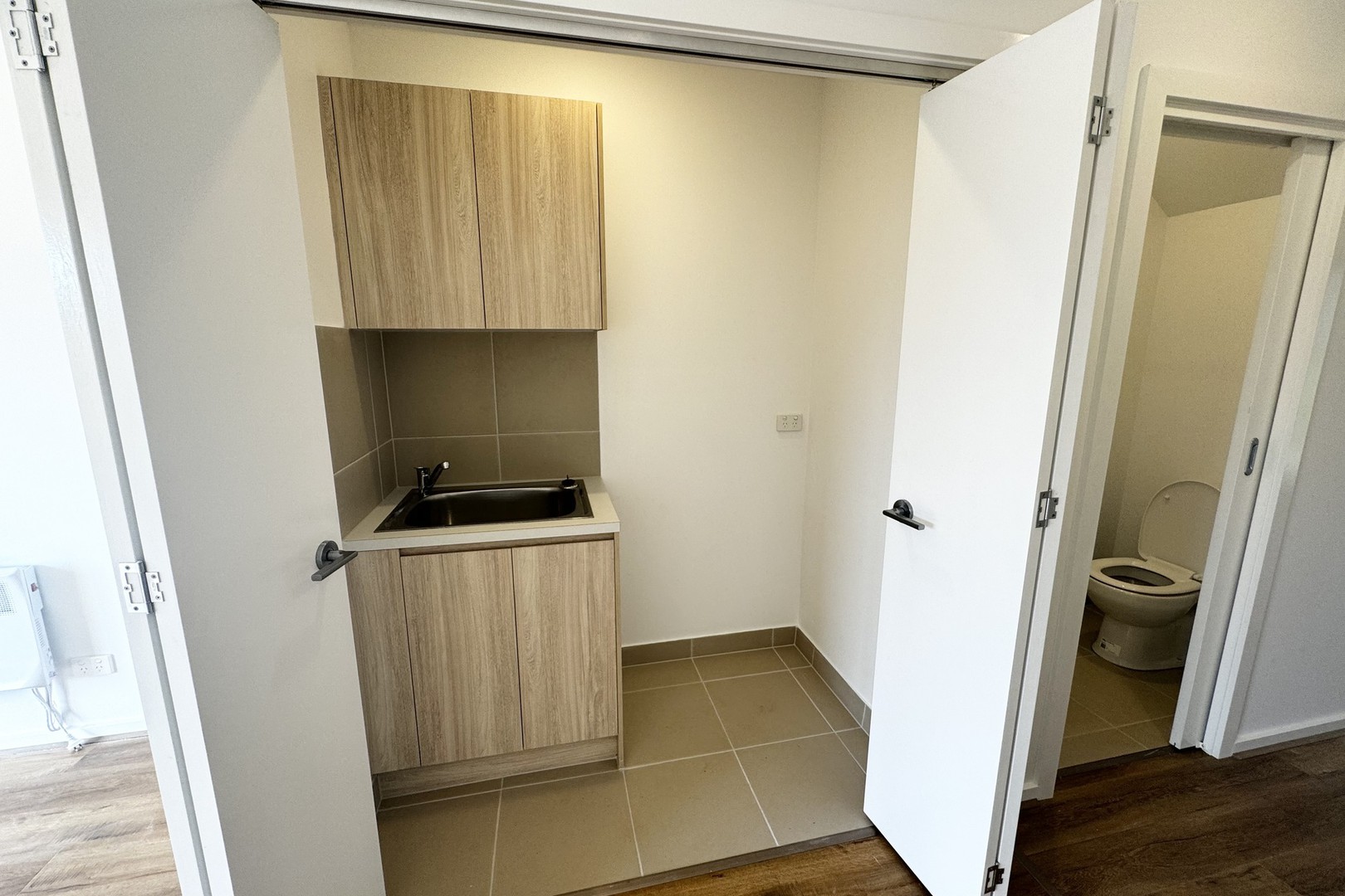 13 Aviana Walk, Wyndham Vale, VIC 3024, Wyndham Vale - Thumbnail 4