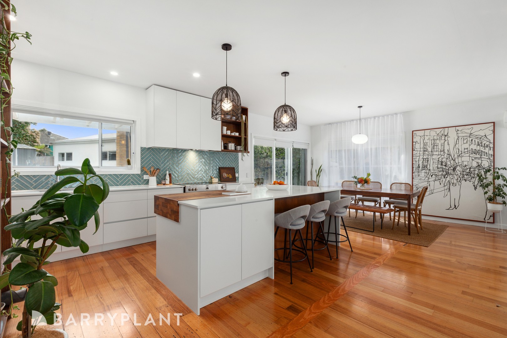 13 Banool Avenue, Kilmore, VIC 3764 - Thumbnail 2 - 14/10/2024