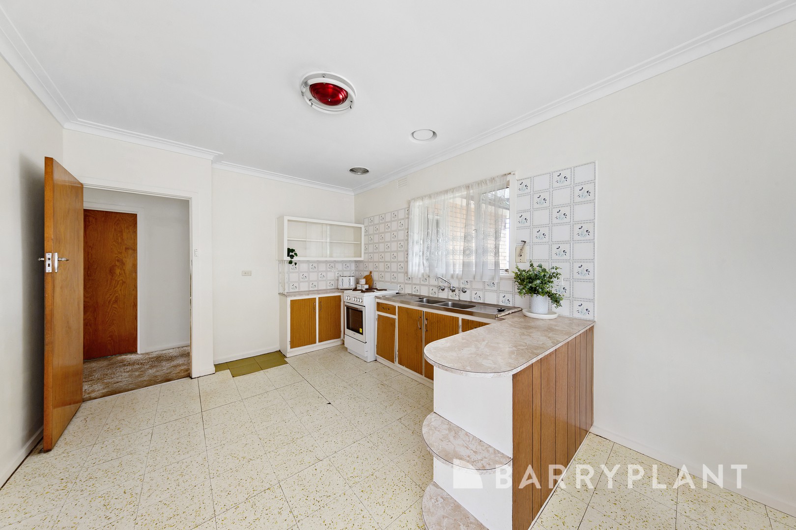 13 Bent Street, St Albans, VIC 3021, St Albans - Thumbnail 5