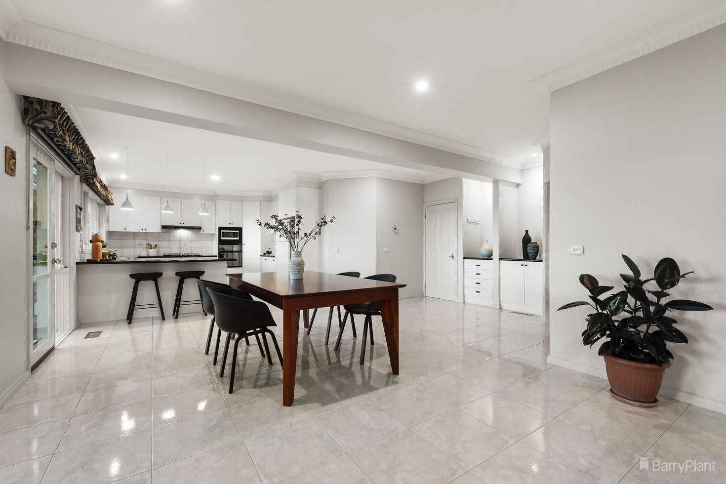 13 Bicentennial Court, Doncaster East, VIC 3109, Doncaster East - Thumbnail 5