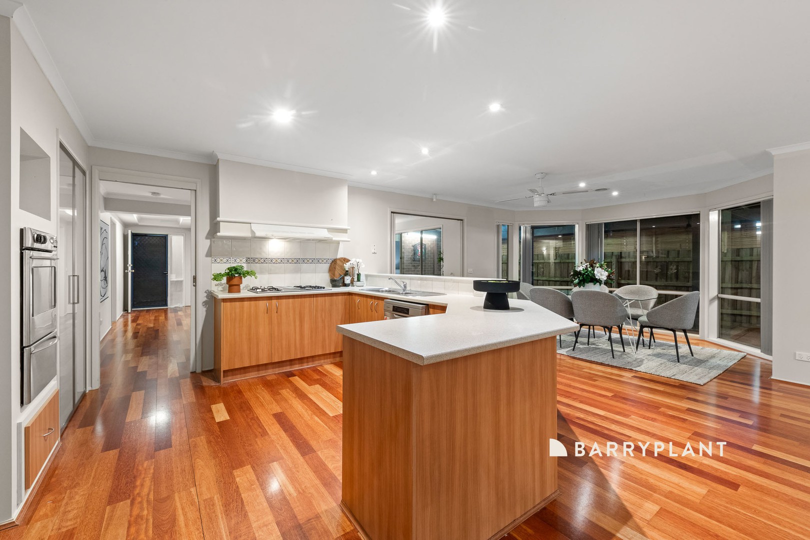 13 Blandford Crescent, Narre Warren South, VIC 3805, Narre Warren South - Thumbnail 5