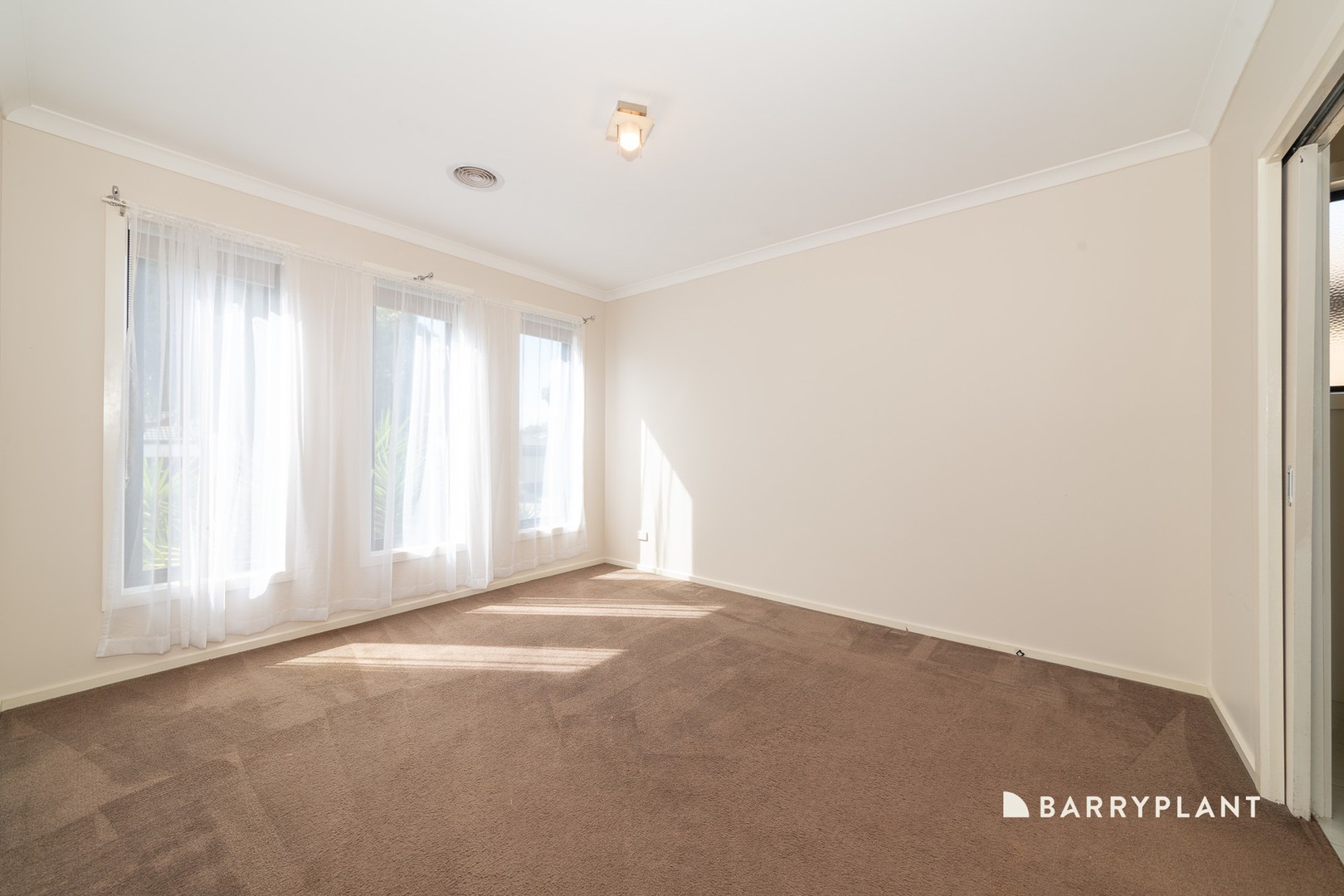 13 Blue Hill Way, Wollert, VIC 3750, Wollert - Thumbnail 5