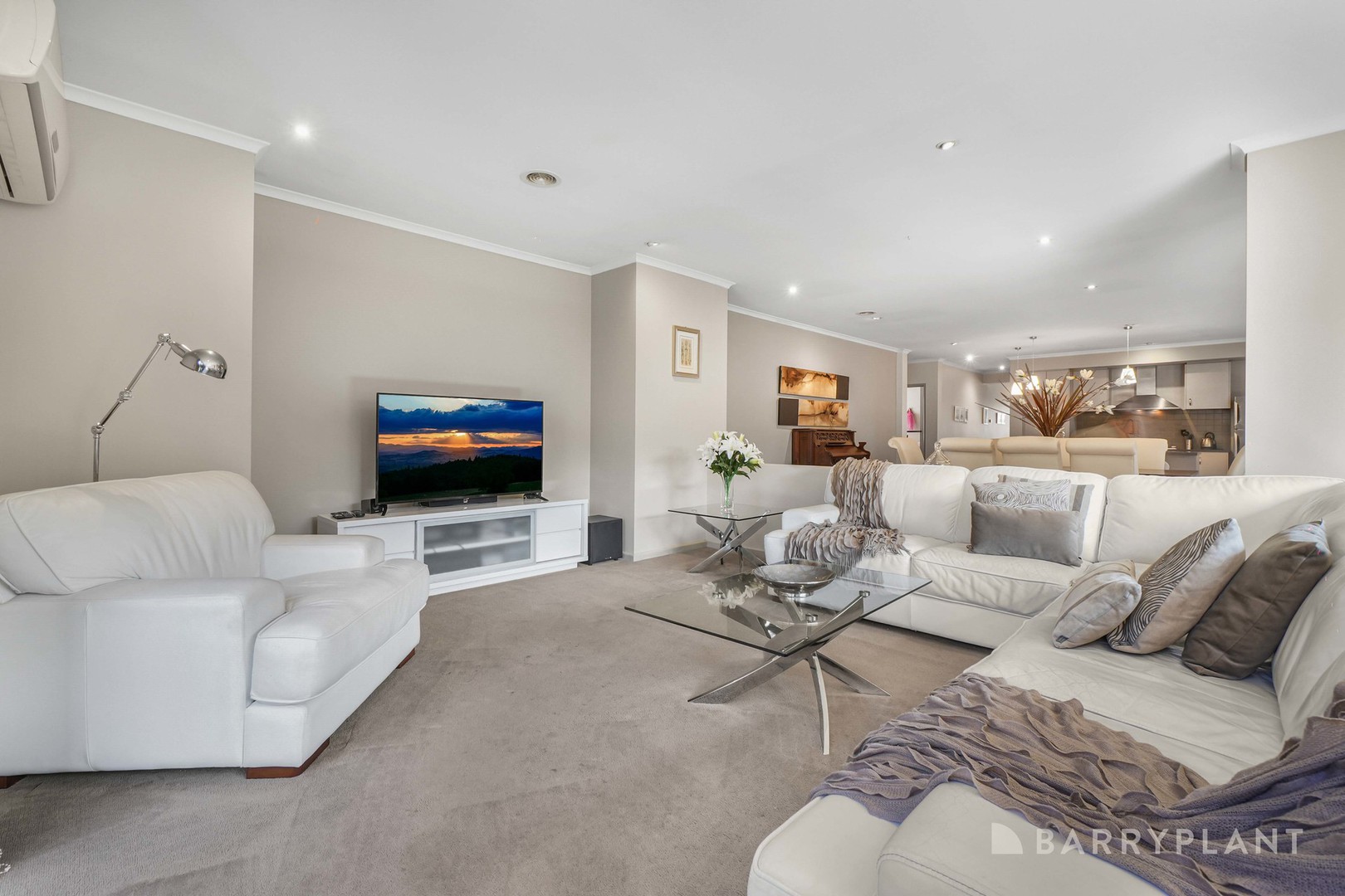 13 Bohemia Crescent, Pakenham, VIC 3810, Pakenham - Thumbnail 4