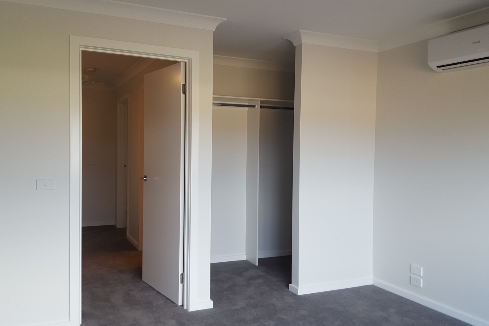 13 Bohr Walk, Fraser Rise, VIC 3336 - Thumbnail 2 - 06/05/2025