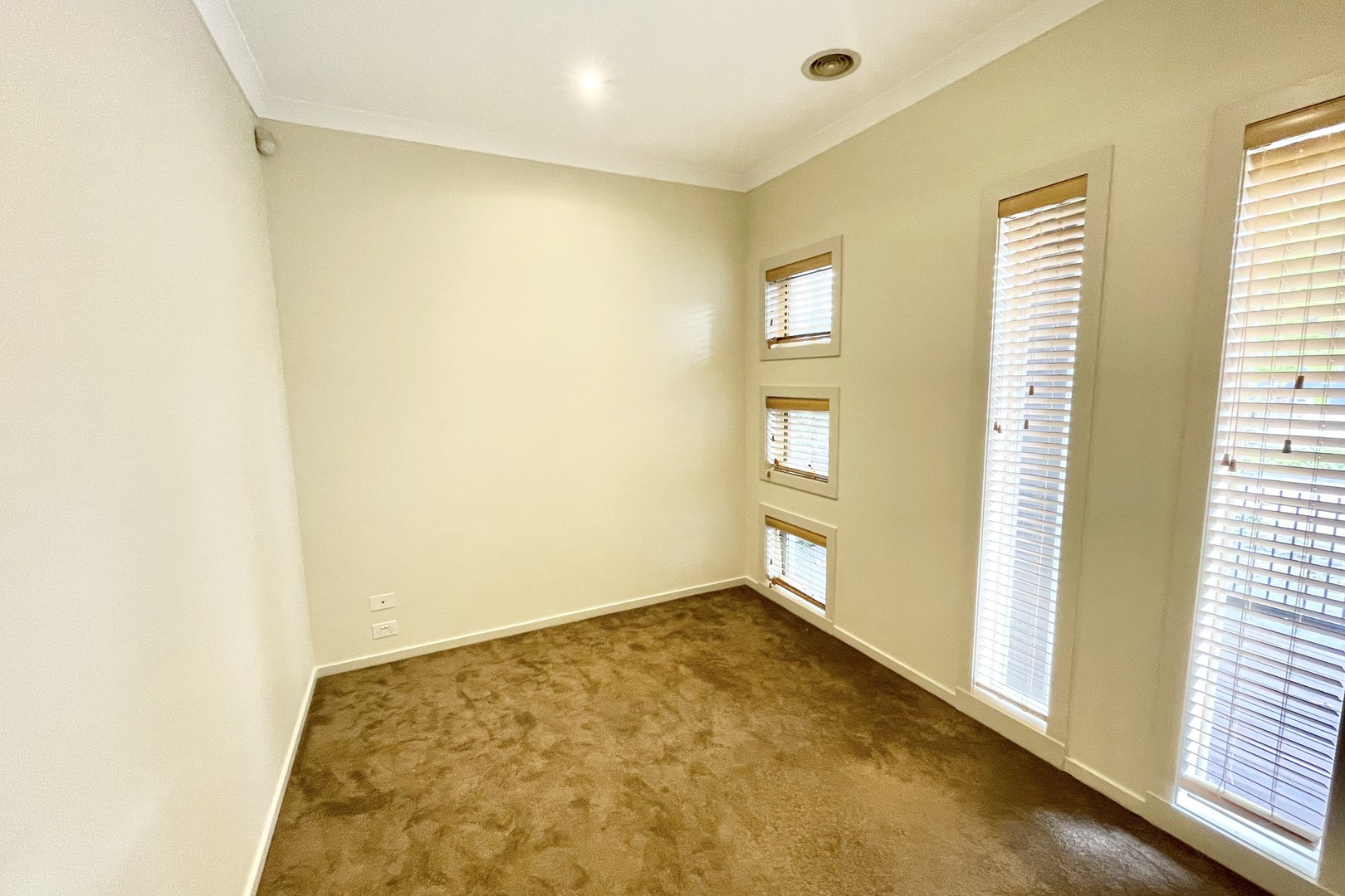 13 Botanical Drive, Caroline Springs, VIC 3023, Caroline Springs - Thumbnail 3