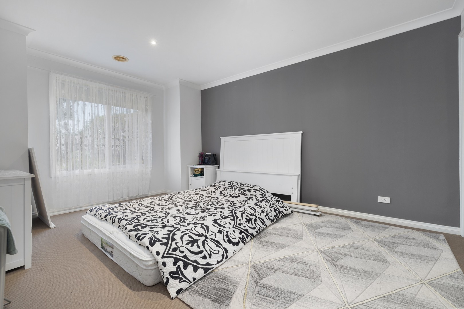 13 Bougainvillea Drive, Point Cook, VIC 3030 - Thumbnail 2 - 20/04/2026