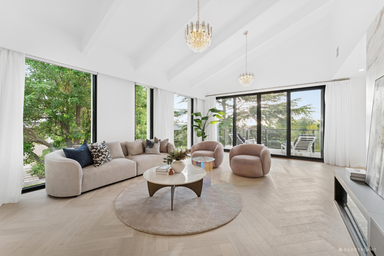 13 Brendan Avenue, Doncaster, VIC 3108 - Thumbnail 1 - 28/10/2025