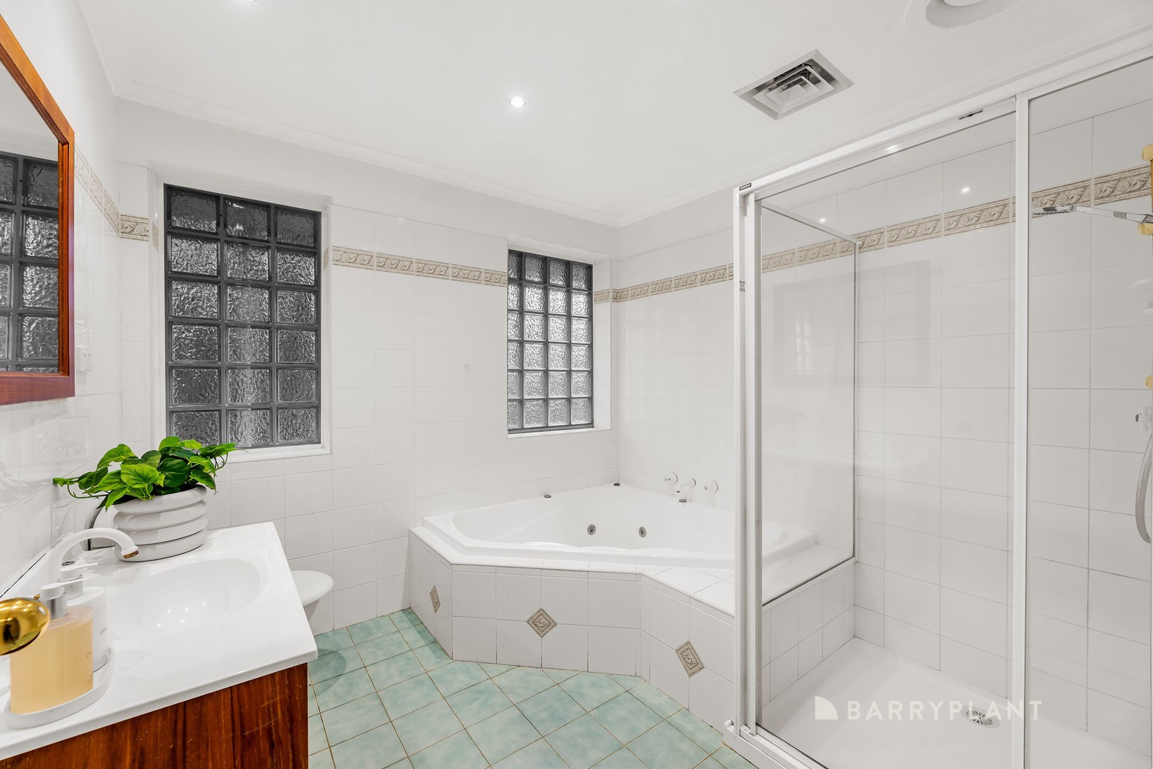 13 Brentwood Drive, Wantirna, VIC 3152, Wantirna - Thumbnail 7