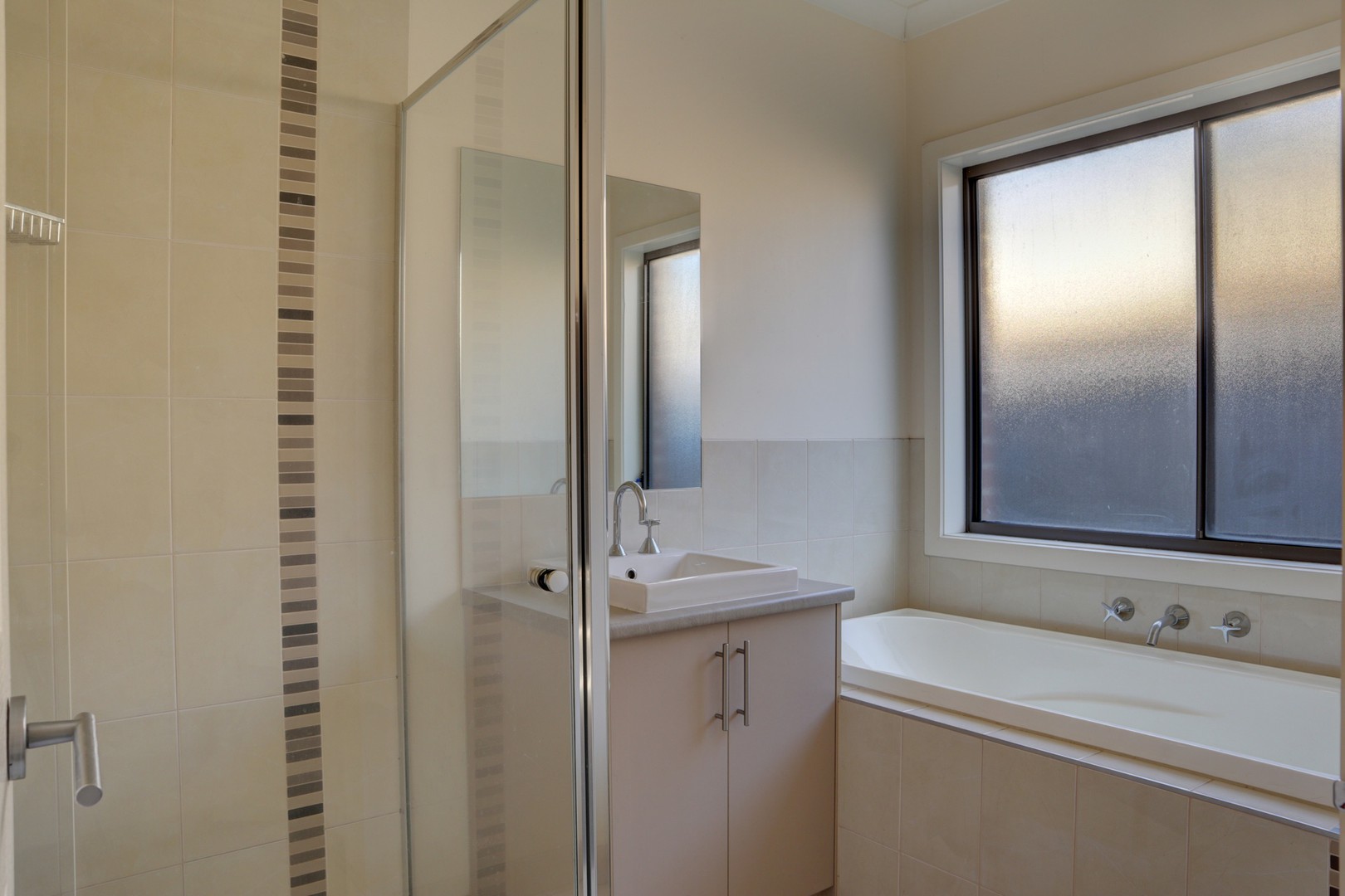 13 Brickwood Circuit, Craigieburn, VIC 3064, Craigieburn - Thumbnail 6
