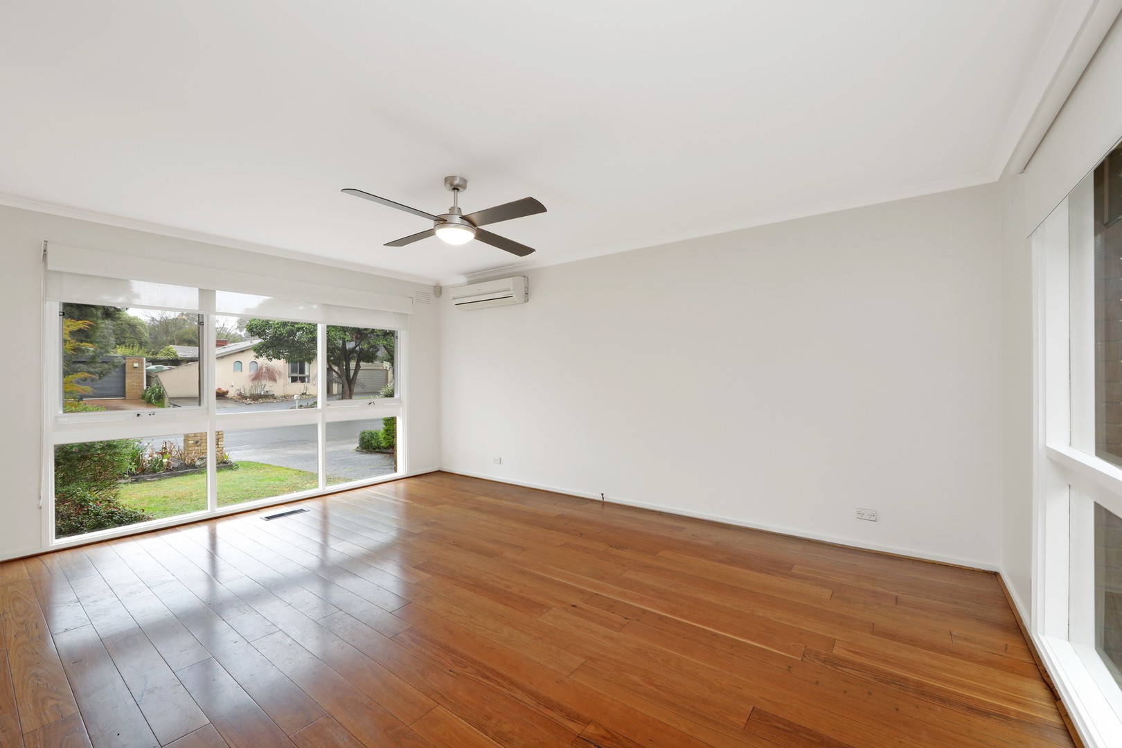 13 Cambden Park Parade, Ferntree Gully, VIC 3156, Ferntree Gully - Thumbnail 5