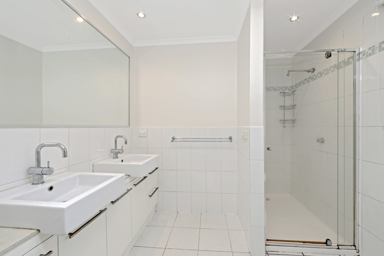 13 Cambden Park Parade, Ferntree Gully, VIC 3156, Ferntree Gully - Thumbnail 7
