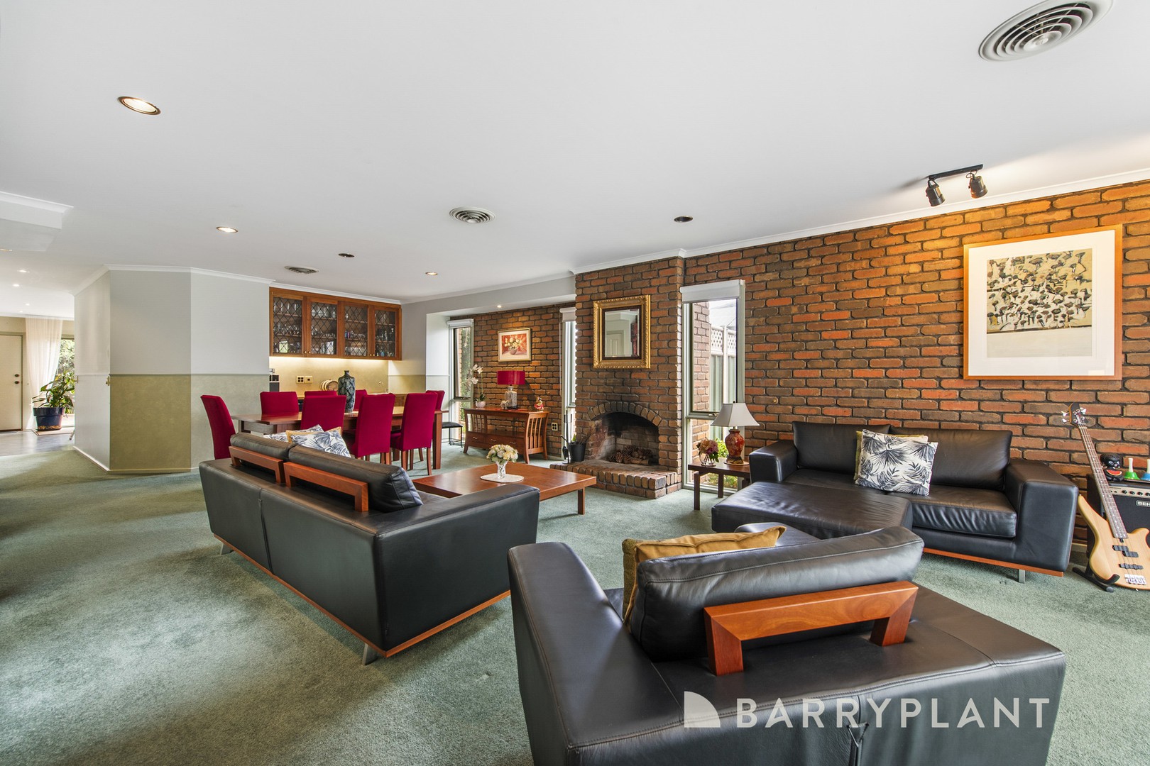 13 Canterbury Place, Werribee, VIC 3030, Werribee - Thumbnail 2