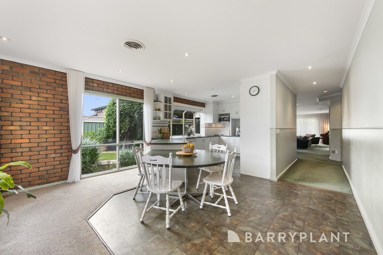 13 Canterbury Place, Werribee, VIC 3030, Werribee - Thumbnail 6