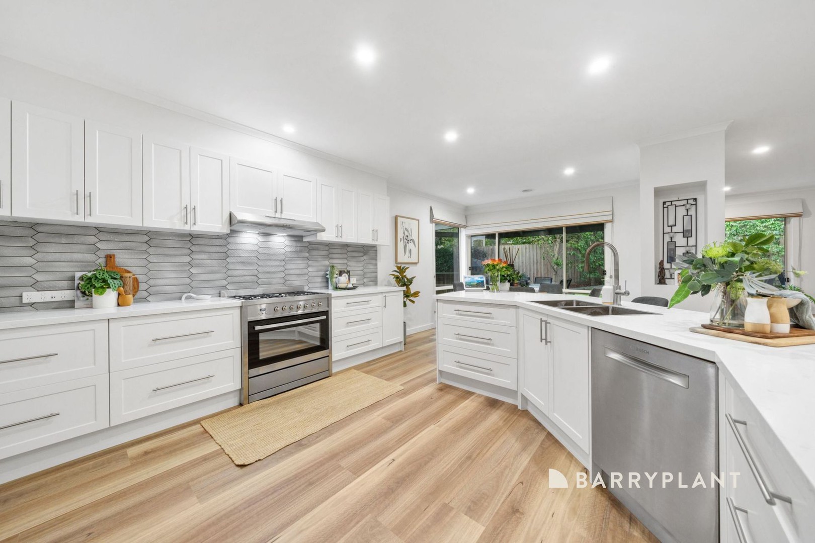 13 Catalpa Place, Lysterfield, VIC 3156, Lysterfield - Thumbnail 5