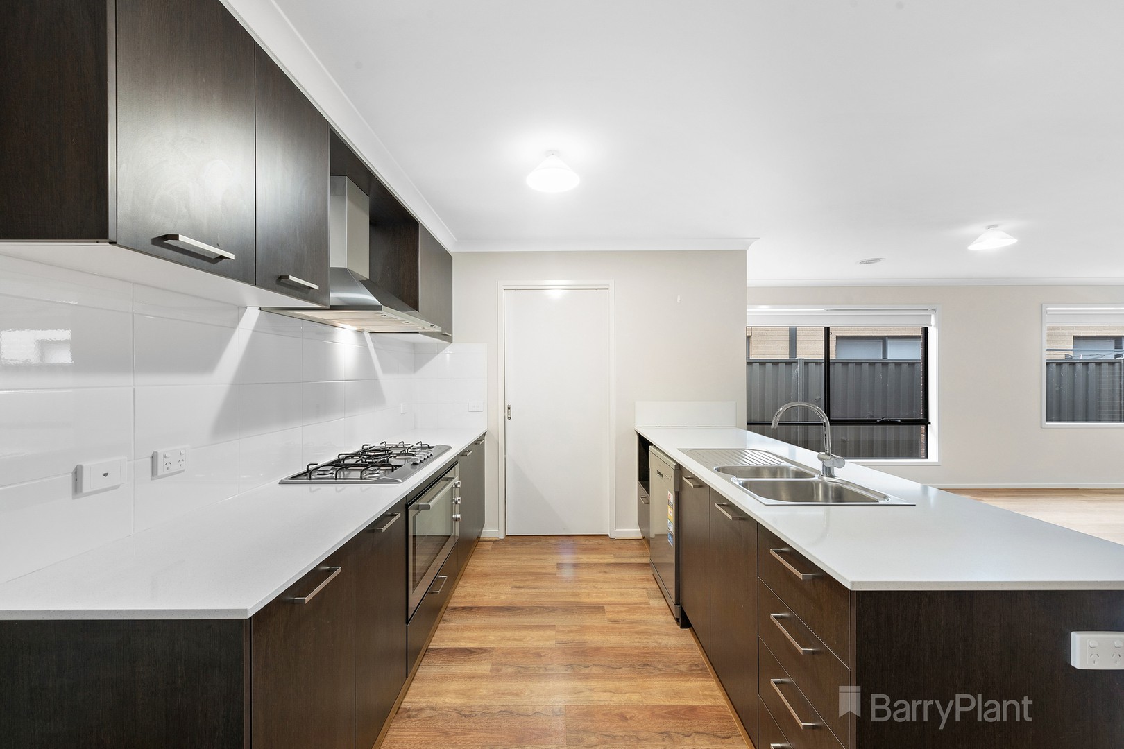13 Chancellor Avenue, Werribee, VIC 3030, Werribee - Thumbnail 5