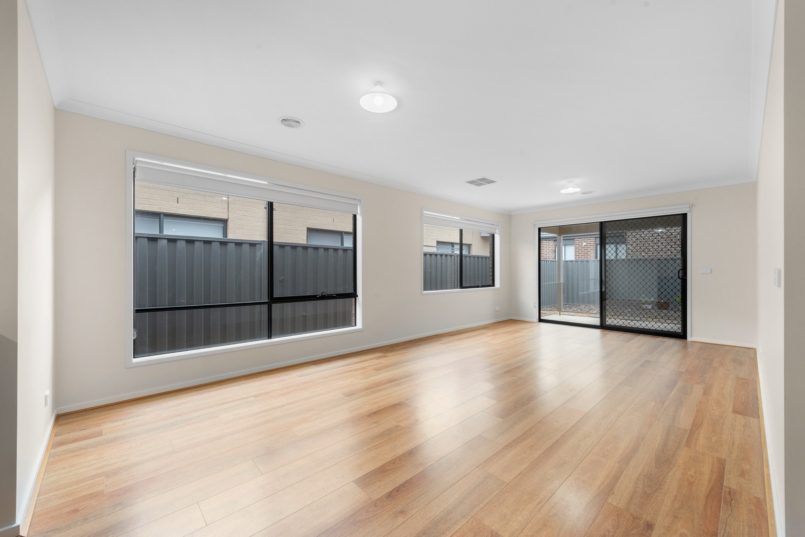 13 Chancellor  Avenue, Werribee, VIC 3030, Werribee - Thumbnail 5