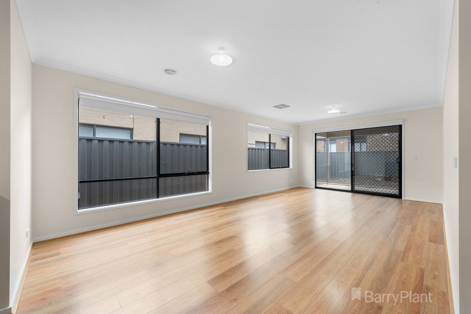 13 Chancellor Avenue, Werribee, VIC 3030, Werribee - Thumbnail 7