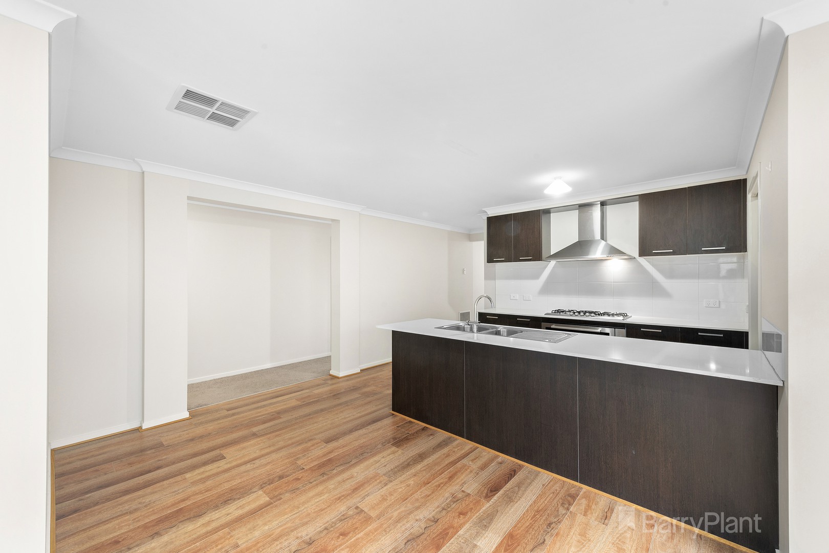 13 Chancellor Avenue, Werribee, VIC 3030, Werribee - Thumbnail 8
