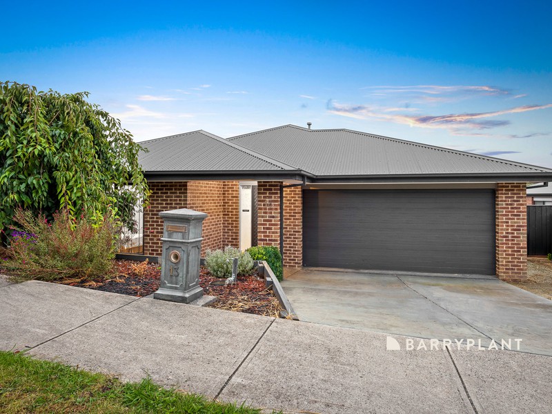 13 Chaucer Way, Drouin, VIC 3818 - Image - 27/02/2026