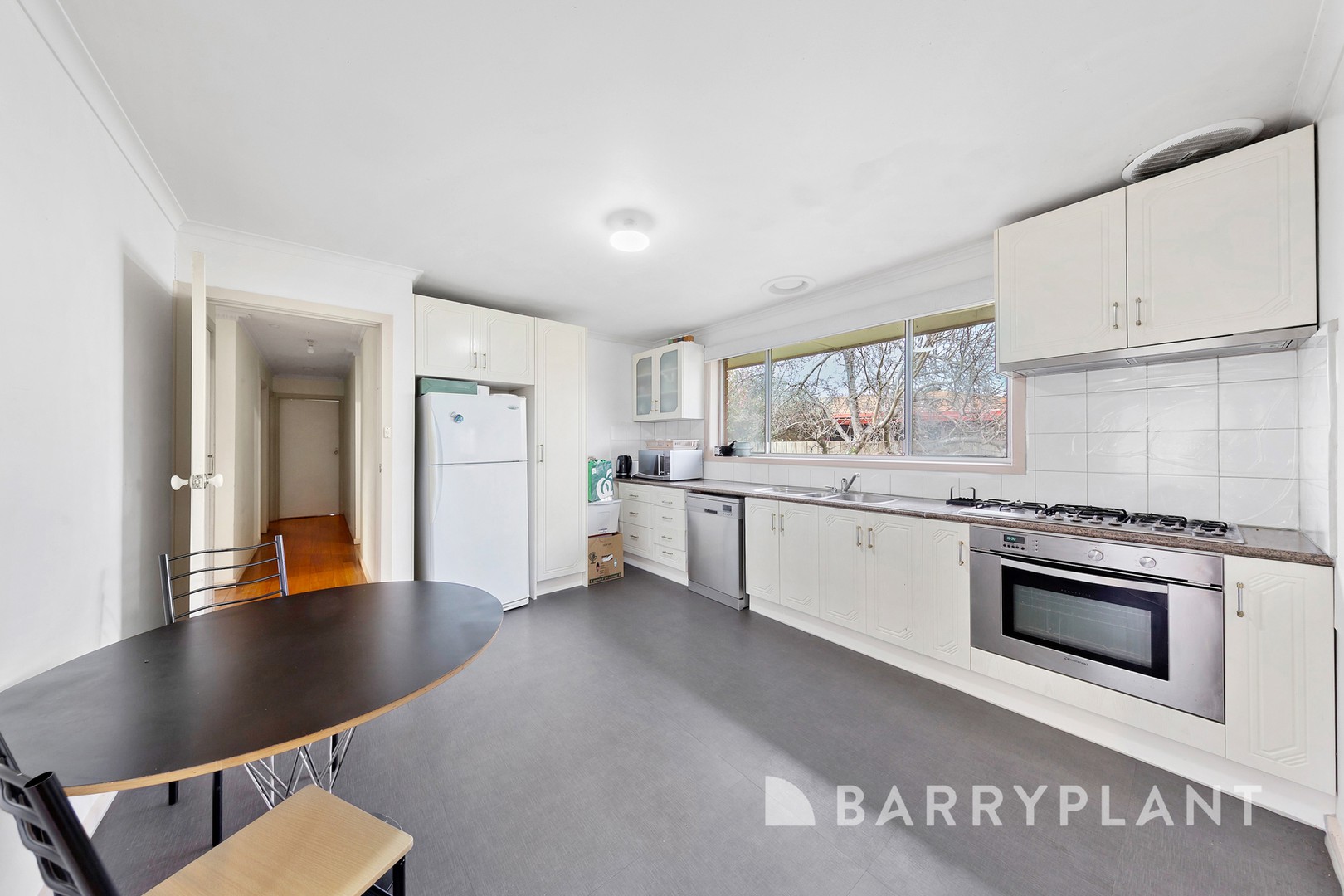 13 Clover Avenue, St Albans, VIC 3021, St Albans - Thumbnail 4