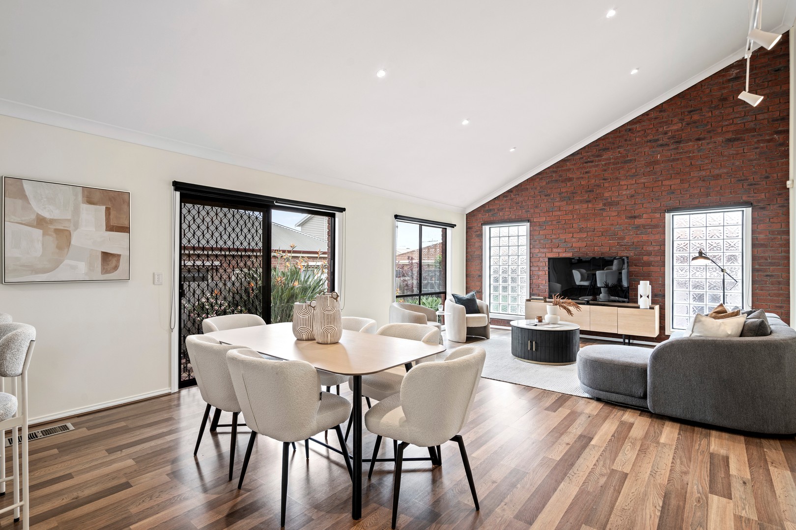 13 Collins Close, Keilor East, VIC 3033, Keilor East - Thumbnail 5