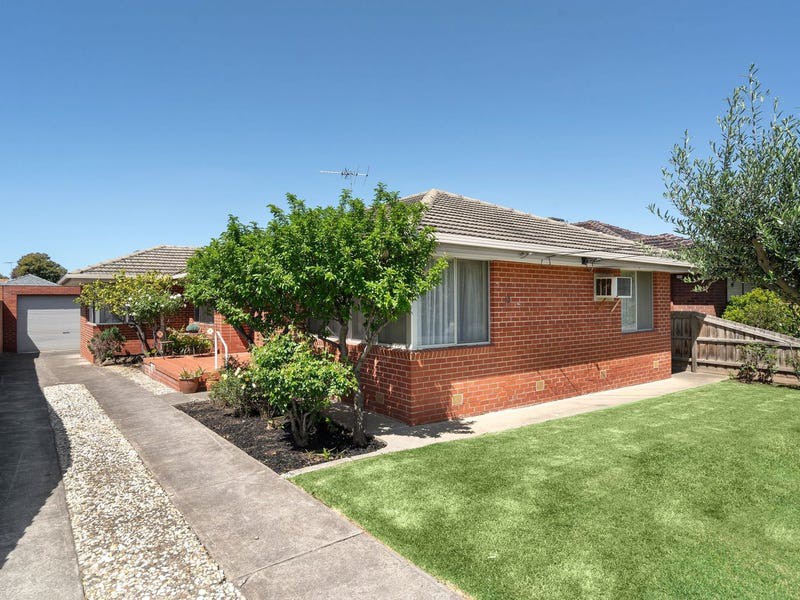 13 Cornwall Street, Avondale Heights, VIC 3034
