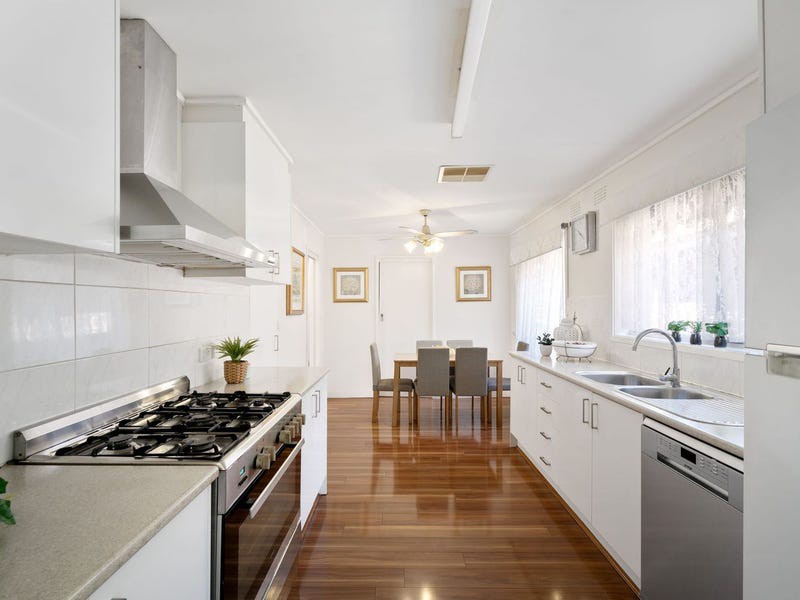 13 Cornwall Street, Avondale Heights, VIC 3034, Avondale Heights - Thumbnail 3