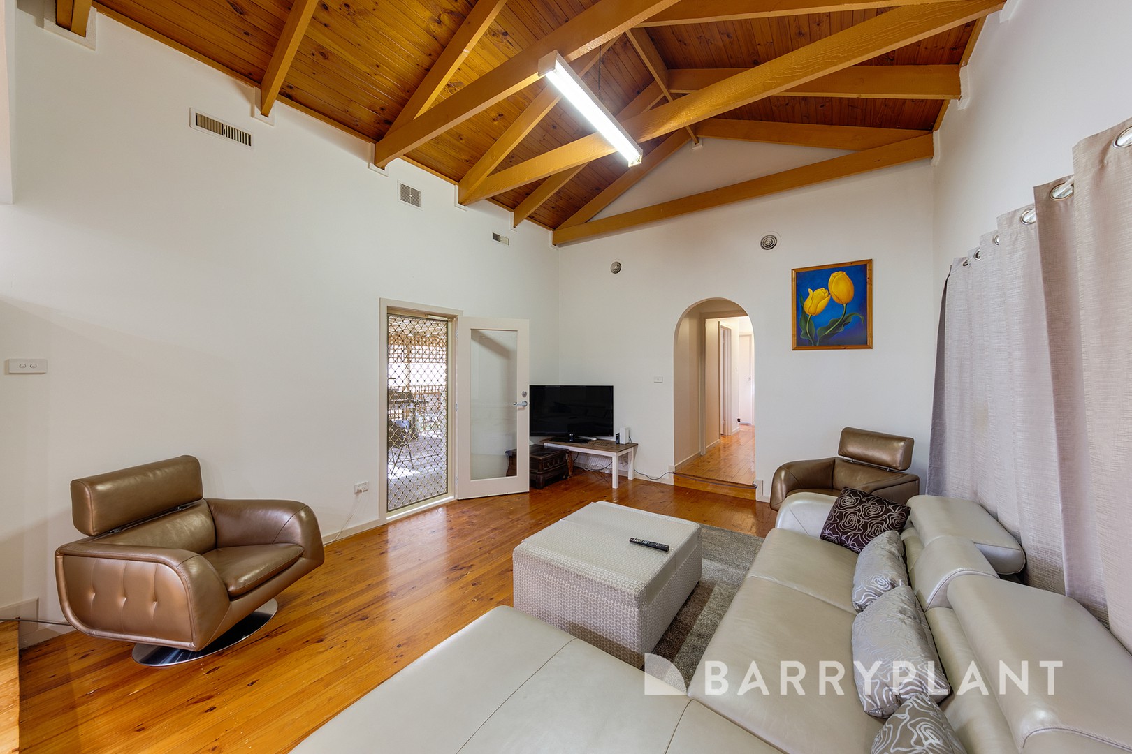 13 Corunna Avenue, St Albans, VIC 3021, St Albans - Thumbnail 7