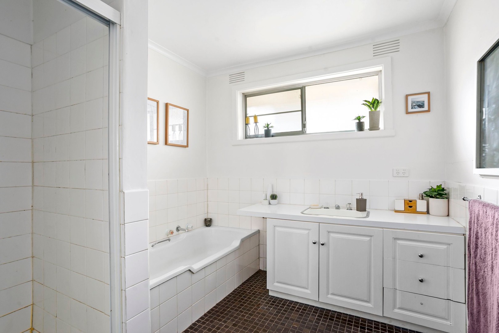 13 Craig Street, Keilor East, VIC 3033, Keilor East - Thumbnail 2