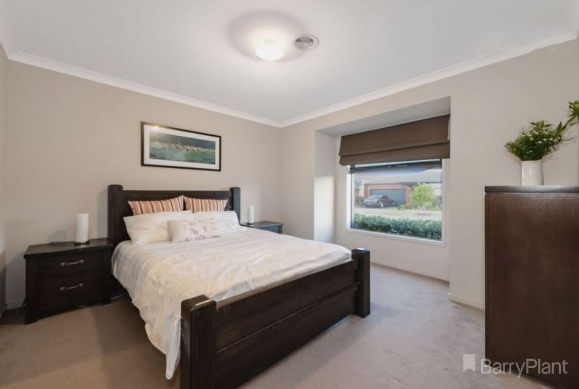 13 Creekview Avenue, Pakenham, VIC 3810, Pakenham - Thumbnail 6