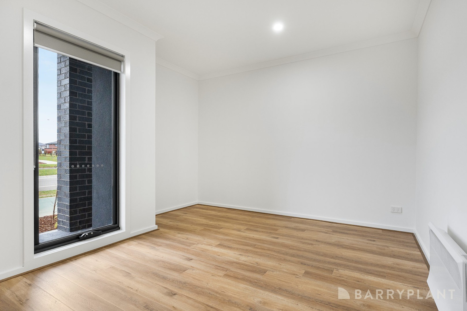 13 Croft Drive, Clyde North, VIC 3978 - Thumbnail 1 - 02/09/2026