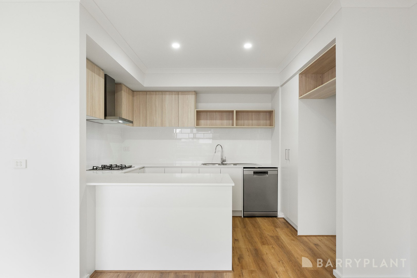 13 Croft Drive, Clyde North, VIC 3978 - Thumbnail 2 - 02/09/2026