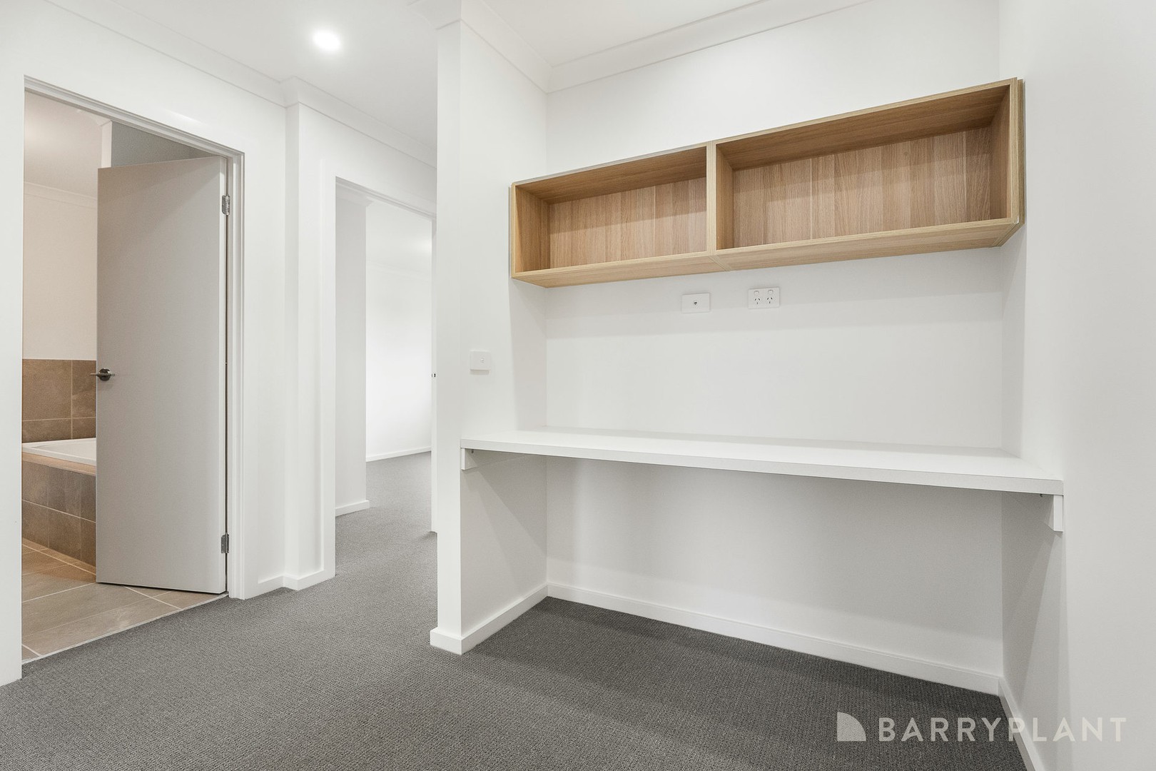 13 Croft Drive, Clyde North, VIC 3978, Clyde North - Thumbnail 6