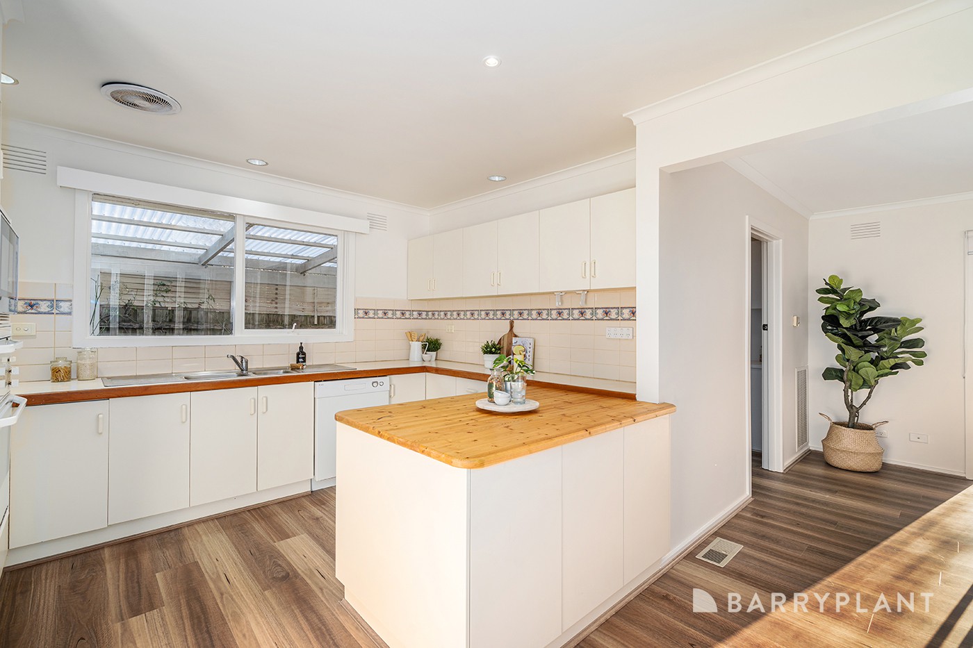 13 Crown Point Ridge, Chirnside Park, VIC 3116, Chirnside Park - Thumbnail 4