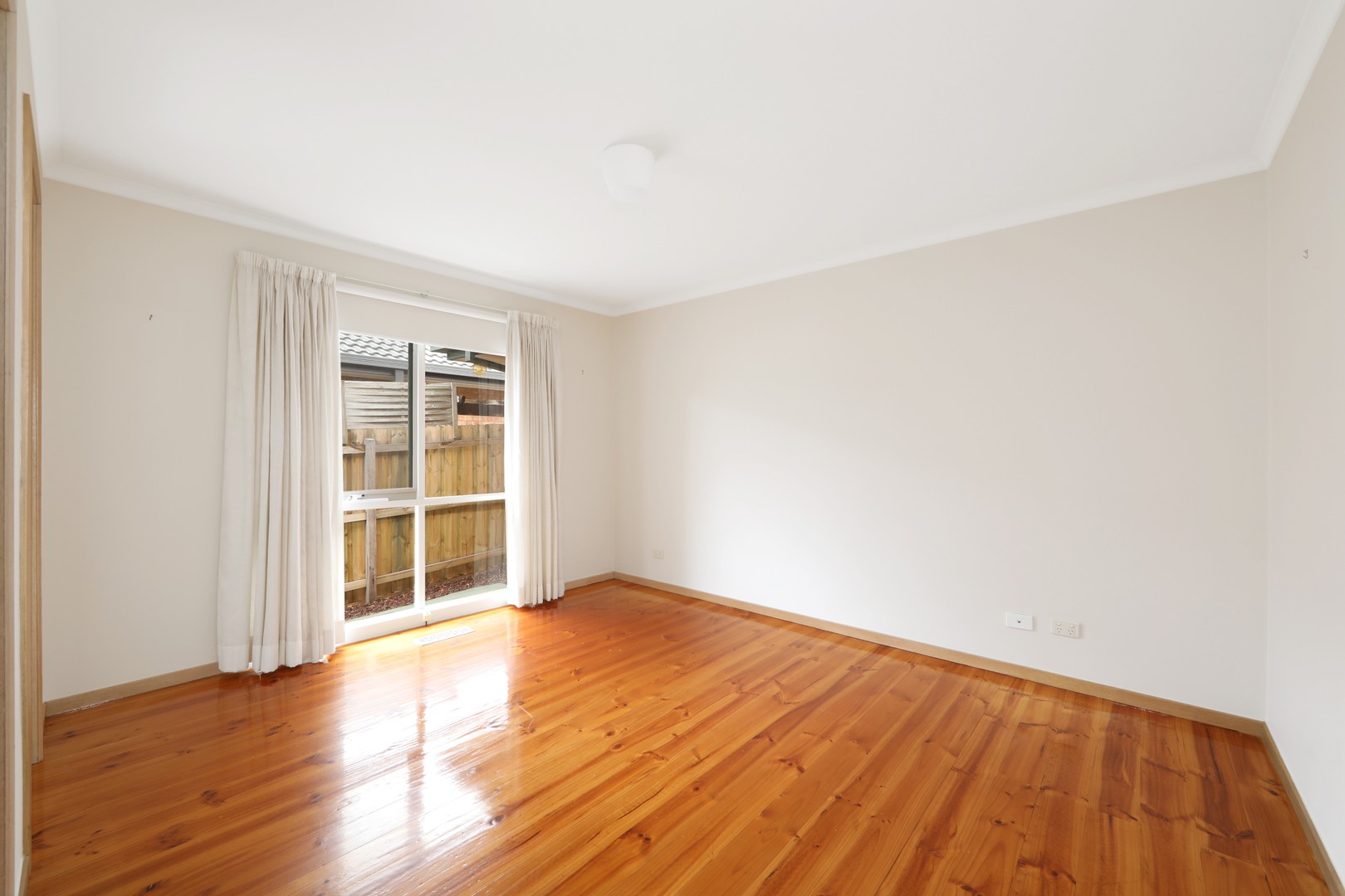 13 Crusoe Drive, Lysterfield, VIC 3156, Lysterfield - Thumbnail 4