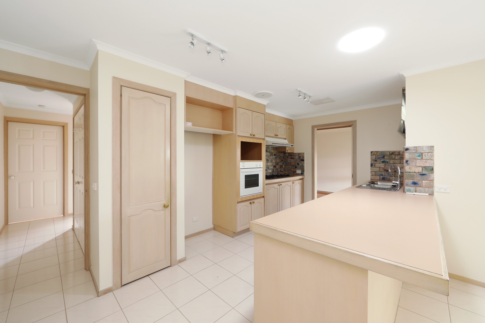 13 Crusoe Drive, Lysterfield, VIC 3156, Lysterfield - Thumbnail 5