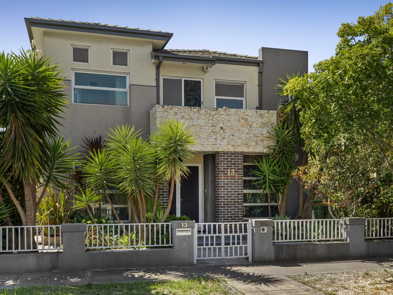 13 Cumberland Drive, Maribyrnong, VIC 3032 - Image - 11/03/2026