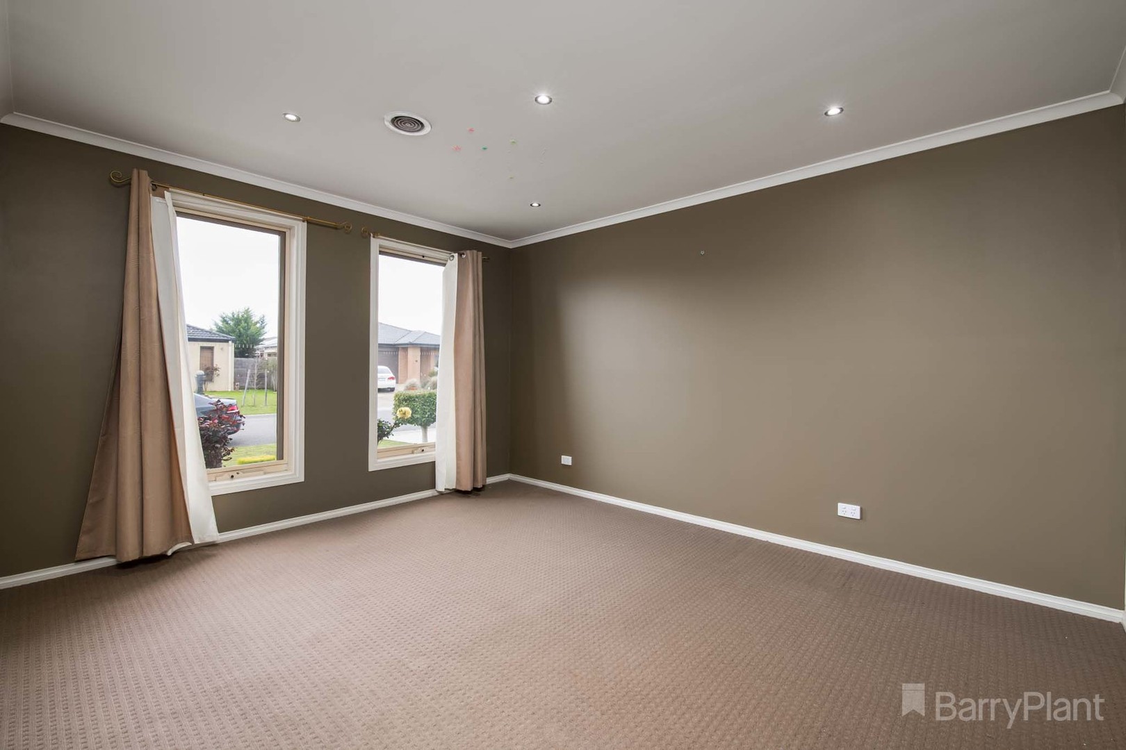 13 Currawong Crescent, Pakenham, VIC 3810, Pakenham - Thumbnail 8
