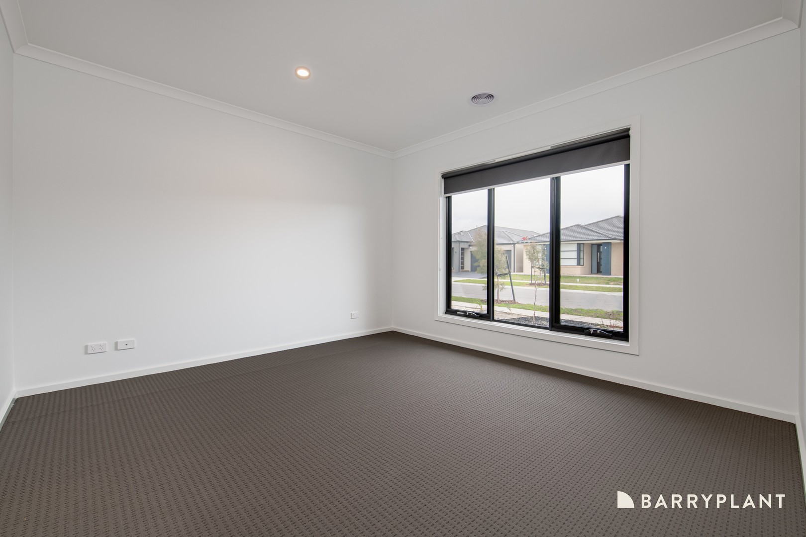 13 Dahl Drive, Officer, VIC 3809 - Thumbnail 2 - 27/08/2026