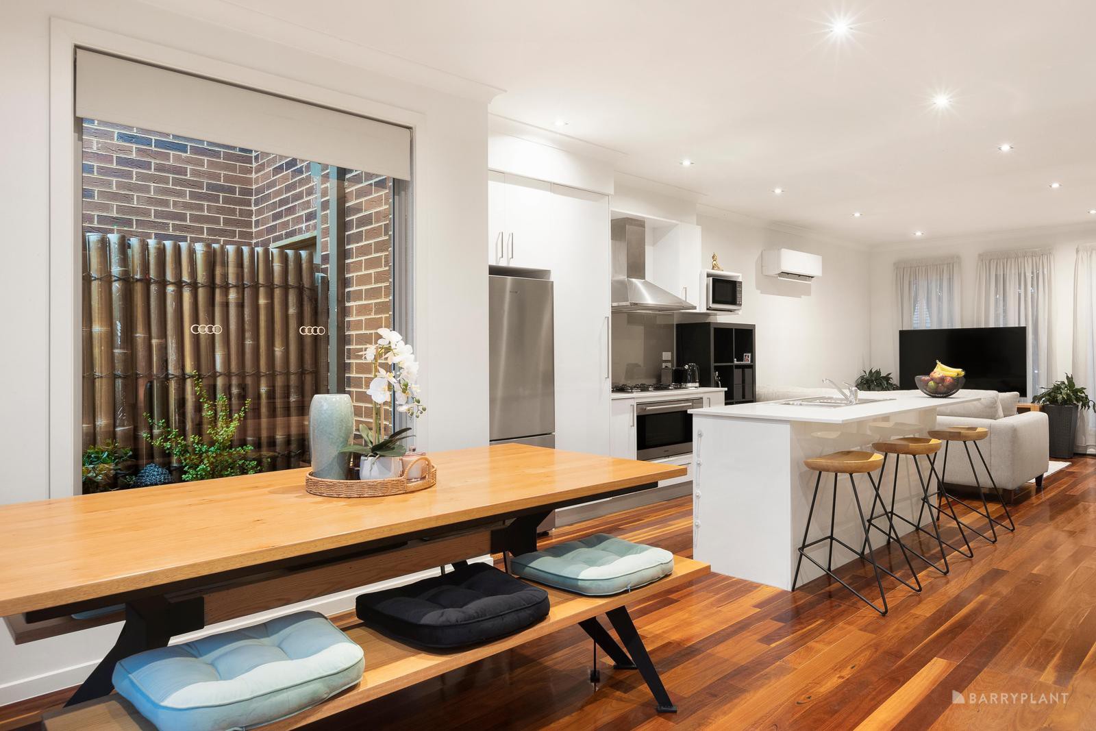 13 Dalveen Road, Ivanhoe, VIC 3079, Ivanhoe - Thumbnail 4